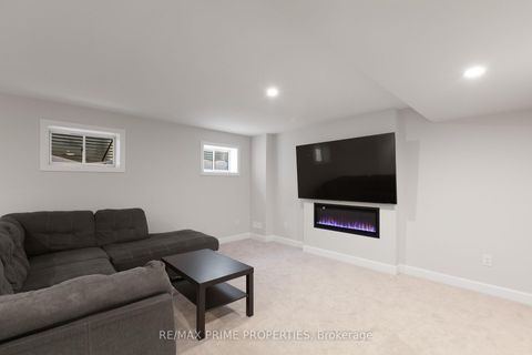 Photo 32 at 820 MERCIER Crescent, Orleans Village, Orleans