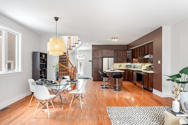 Photo 9 at 114 Encore Private, Nepean (City View/Skyline/Fisher Heights/Parkwood Hills), Ottawa