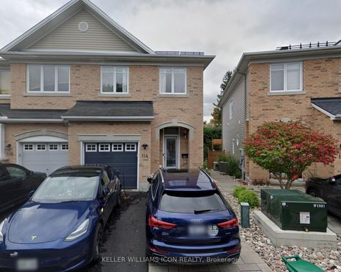 Photo 1 at 114 Encore Private, Nepean (City View/Skyline/Fisher Heights/Parkwood Hills), Ottawa