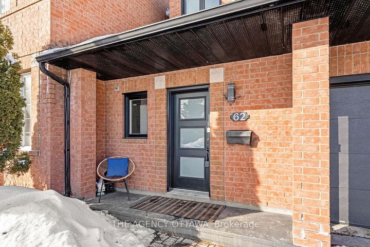 Photo 1 at 62 Appledale Drive, Nepean (Longfields), Ottawa