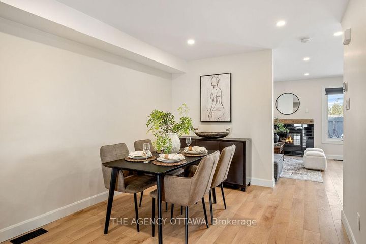 Photo 5 at 62 Appledale Drive, Nepean (Longfields), Ottawa