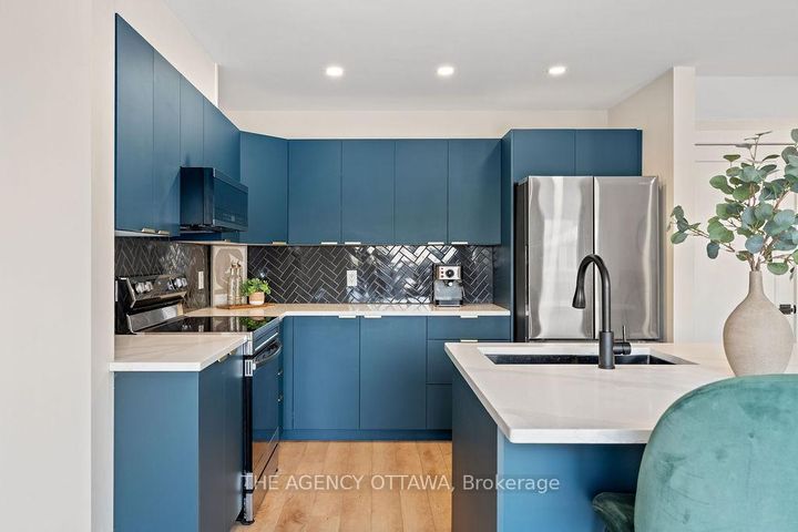Photo 14 at 62 Appledale Drive, Nepean (Longfields), Ottawa