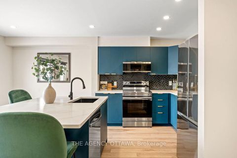 Photo 10 at 62 Appledale Drive, Nepean (Longfields), Ottawa