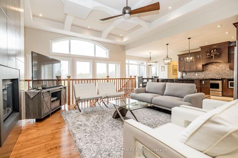 Photo 10 at 270 West Lake Circle, Huntley Ward (South East), Carp