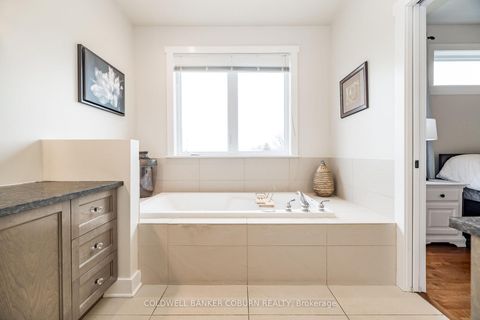 Photo 25 at 270 West Lake Circle, Huntley Ward (South East), Carp