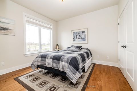 Photo 31 at 270 West Lake Circle, Huntley Ward (South East), Carp