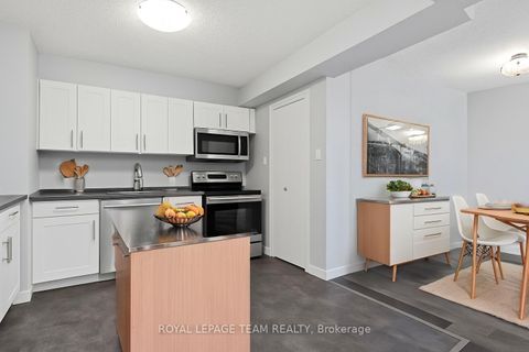 Photo 5 at 901 - 200 Bay Street, Ottawa Centre