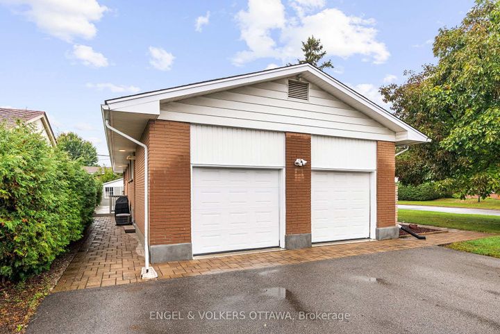 Photo 1 at 20 Gary Avenue, Nepean (Manordale), Ottawa