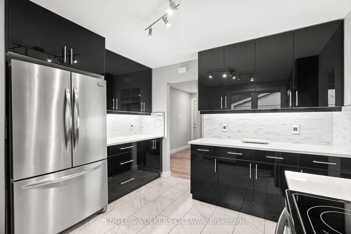 Photo 11 at 20 Gary Avenue, Nepean (Manordale), Ottawa