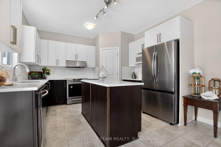 Photo 18 at 379 Langrell Crescent, Nepean (Strandherd), Ottawa
