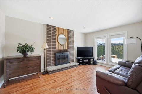 Photo 2 at 1354 Mountainside Crescent, Bilberry Creek/Queenswood Heights, Orleans