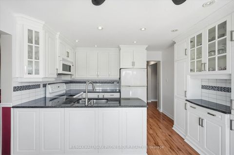 Photo 4 at 1354 Mountainside Crescent, Bilberry Creek/Queenswood Heights, Orleans