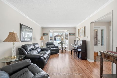 Photo 10 at 1354 Mountainside Crescent, Bilberry Creek/Queenswood Heights, Orleans