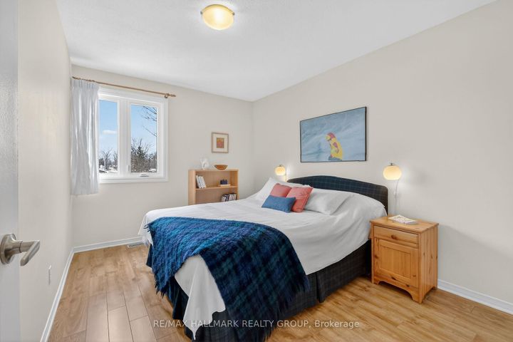 Photo 33 at 9 Forsyth Lane, Nepean (Crystal Beach), Ottawa