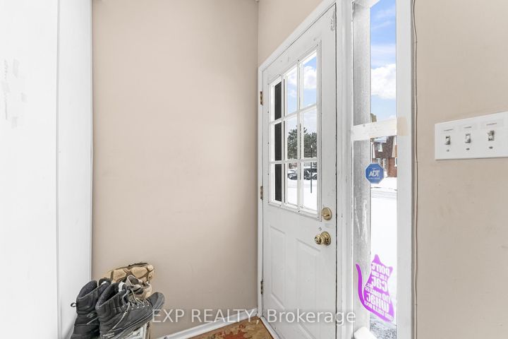 Photo 3 at 52 - 44A Woodvale Green, Nepean (Craig Henry/Woodvale), Ottawa