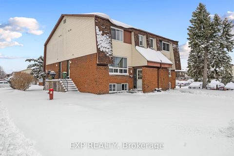 Photo 1 at 52 - 44A Woodvale Green, Nepean (Craig Henry/Woodvale), Ottawa