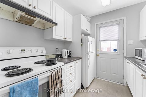 Photo 11 at 52 - 44A Woodvale Green, Nepean (Craig Henry/Woodvale), Ottawa