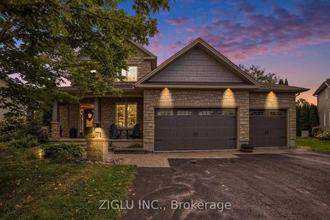Photo 1 at 38 Oradea Crescent, Richmond, Stittsville