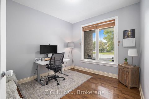 Photo 17 at 38 Oradea Crescent, Richmond, Stittsville