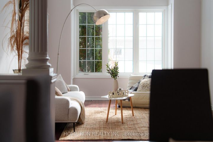 Photo 4 at 531 Bretby Crescent, Nepean (Cedargrove/Fraserdale), Ottawa