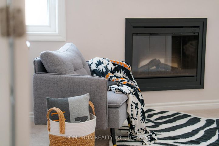 Photo 7 at 531 Bretby Crescent, Nepean (Cedargrove/Fraserdale), Ottawa