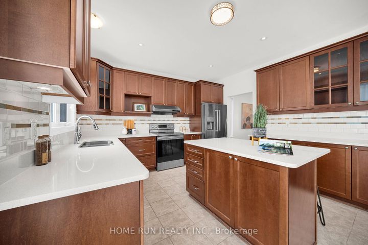 Photo 23 at 531 Bretby Crescent, Nepean (Cedargrove/Fraserdale), Ottawa