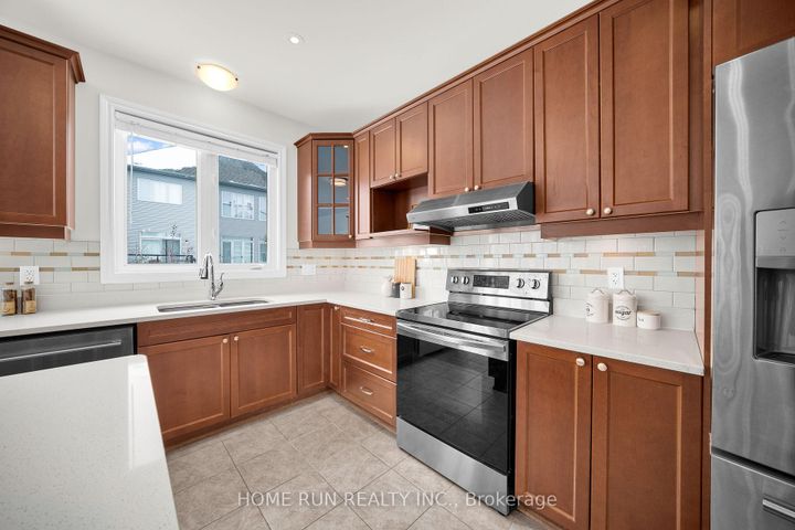 Photo 24 at 531 Bretby Crescent, Nepean (Cedargrove/Fraserdale), Ottawa