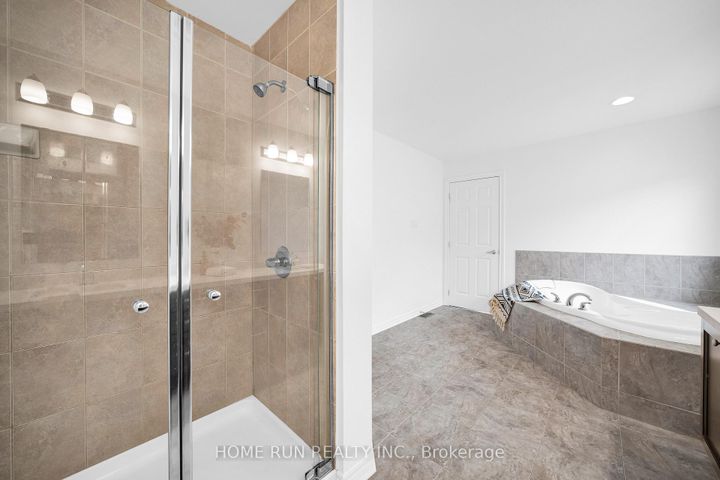 Photo 36 at 531 Bretby Crescent, Nepean (Cedargrove/Fraserdale), Ottawa