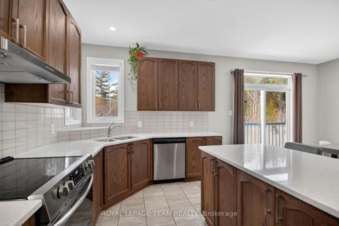 Photo 5 at 204 Antler Court, Mississippi Mills (Ramsay) Twp, Mississippi Mills