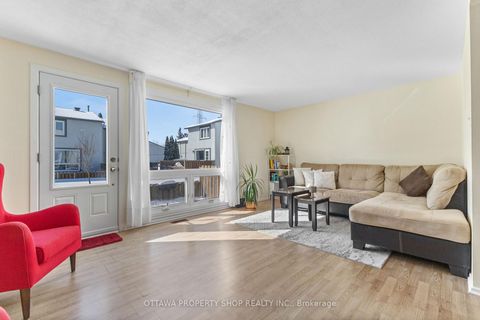 Photo 9 at D - 20 Benlea Drive, Nepean (Tanglewood), Ottawa