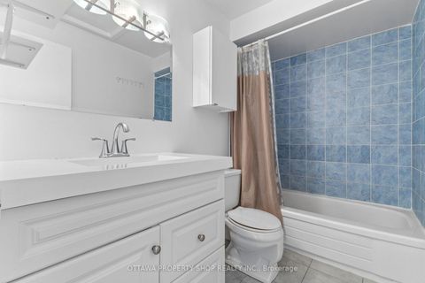 Photo 13 at D - 20 Benlea Drive, Nepean (Tanglewood), Ottawa