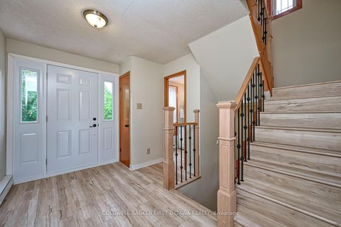 Photo 5 at 22 Poole Creek Crescent, Fringewood, Stittsville