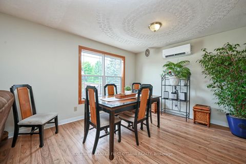 Photo 8 at 22 Poole Creek Crescent, Fringewood, Stittsville