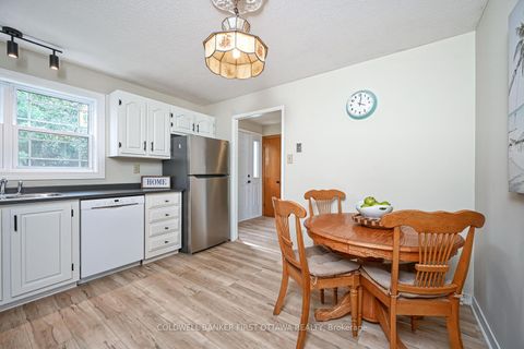 Photo 16 at 22 Poole Creek Crescent, Fringewood, Stittsville