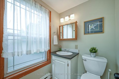 Photo 17 at 22 Poole Creek Crescent, Fringewood, Stittsville