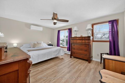 Photo 18 at 22 Poole Creek Crescent, Fringewood, Stittsville