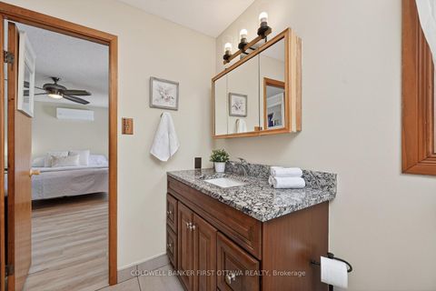 Photo 22 at 22 Poole Creek Crescent, Fringewood, Stittsville