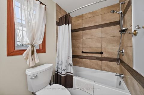 Photo 23 at 22 Poole Creek Crescent, Fringewood, Stittsville