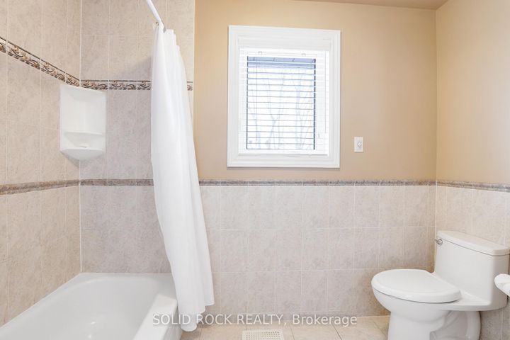Photo 26 at 26 Paula Crescent, Nepean (Sheahan Estates/Trend Village), Ottawa