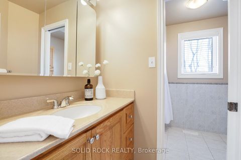 Photo 25 at 26 Paula Crescent, Nepean (Sheahan Estates/Trend Village), Ottawa