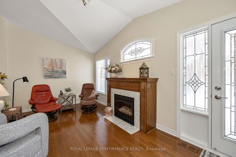 Photo 10 at 49 Peregrine Crescent, Bridlewood, Kanata