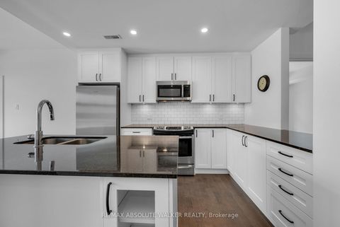 Photo 4 at 101 - 305 Elizabeth Cosgrove Private, Mer Bleue/Bradley Estates/Anderson Park, Orleans