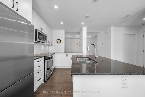 Photo 5 at 101 - 305 Elizabeth Cosgrove Private, Mer Bleue/Bradley Estates/Anderson Park, Orleans