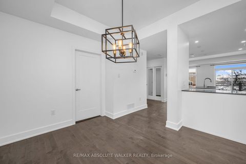 Photo 19 at 101 - 305 Elizabeth Cosgrove Private, Mer Bleue/Bradley Estates/Anderson Park, Orleans