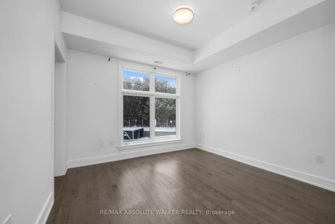 Photo 24 at 101 - 305 Elizabeth Cosgrove Private, Mer Bleue/Bradley Estates/Anderson Park, Orleans