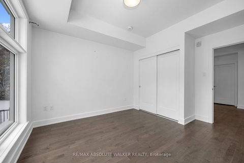 Photo 25 at 101 - 305 Elizabeth Cosgrove Private, Mer Bleue/Bradley Estates/Anderson Park, Orleans