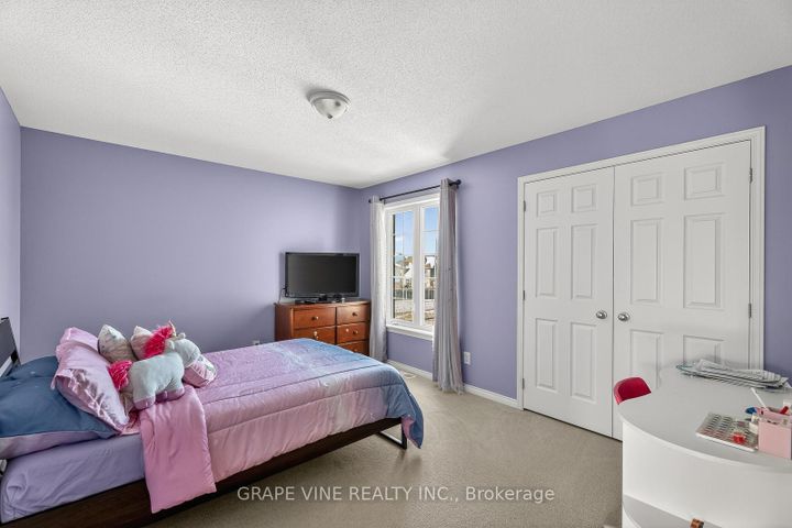 Photo 24 at 112 Sunita Crescent, Nepean (Stonebridge), Ottawa