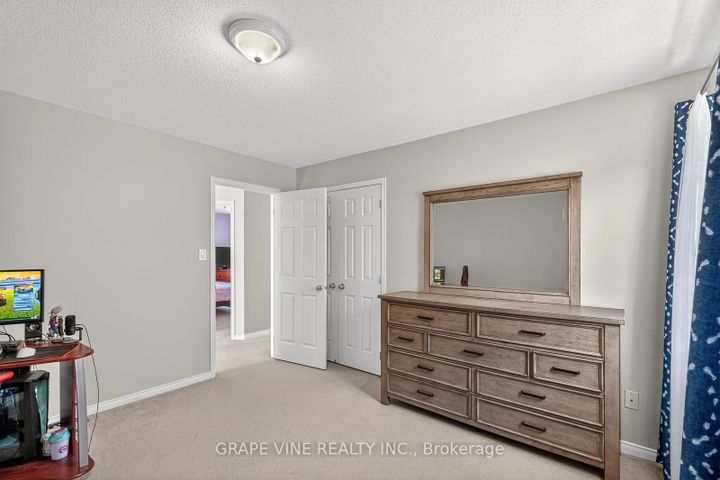 Photo 30 at 112 Sunita Crescent, Nepean (Stonebridge), Ottawa