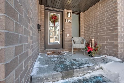 Photo 2 at 342 Twinflower Way, Nepean (Longfields), Ottawa