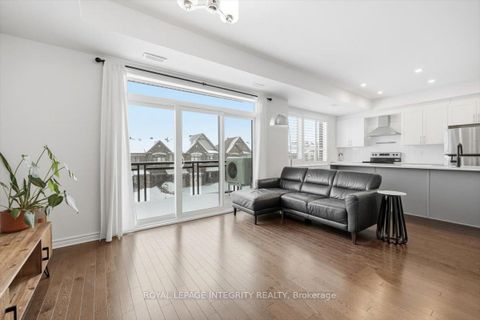 Photo 13 at 359 Axis Way, Mer Bleue/Bradley Estates/Anderson Park, Orleans